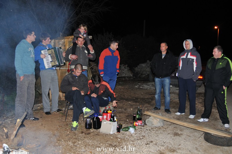 Badnjak (18)